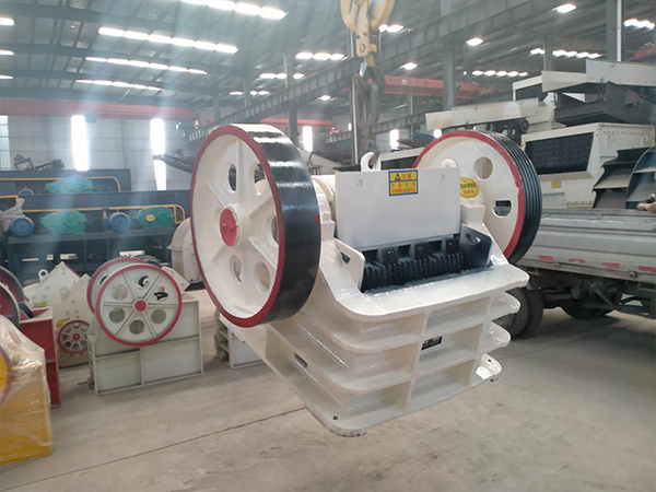 PEX150*750型鄂式细碎机发货浙江